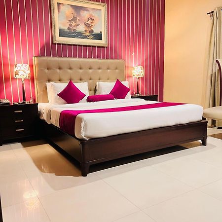 Grand Regent Hotel And Suites Faisalabad Eksteriør bilde