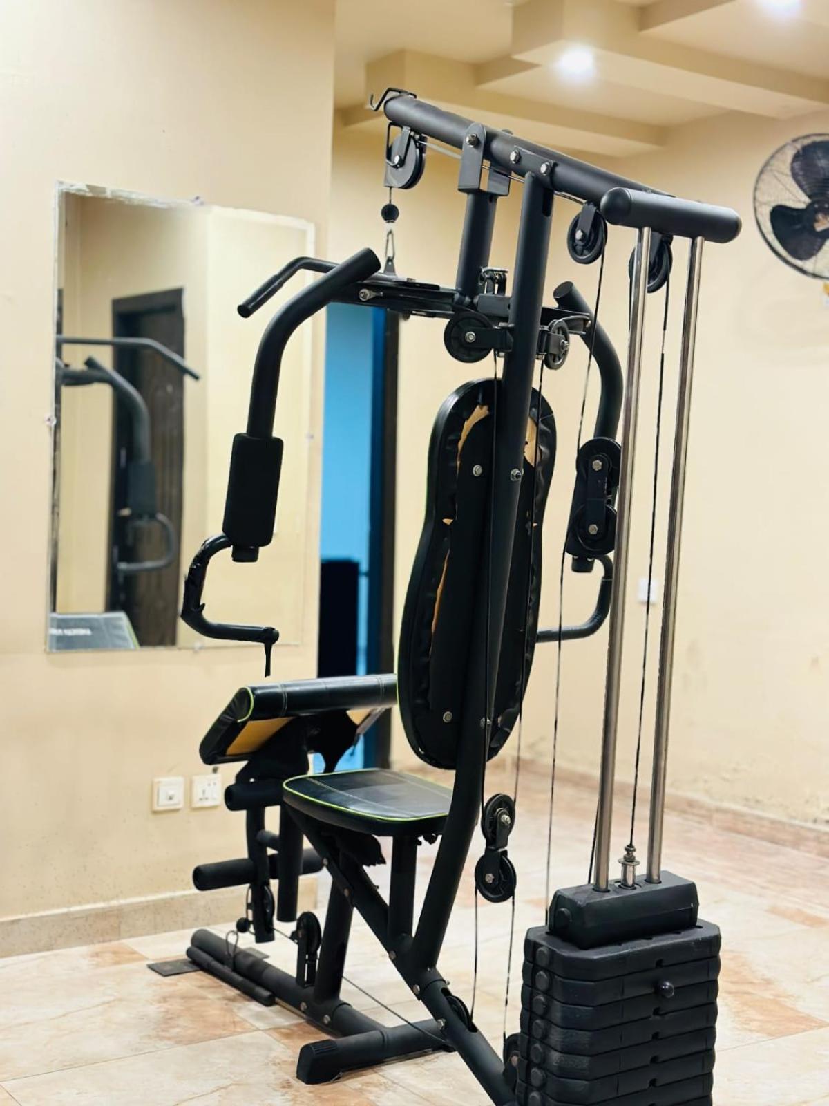 Grand Regent Hotel And Suites Faisalabad Eksteriør bilde